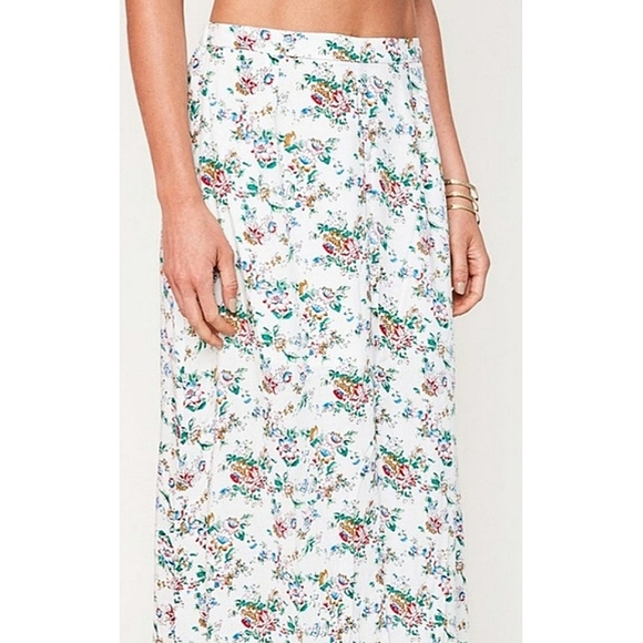 🆕🌿FLORAL MAXI SKIRT🌿 - Picture 6 of 9